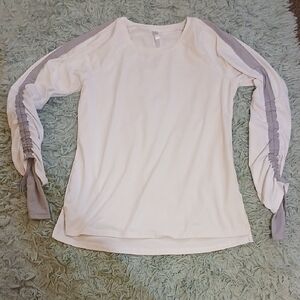 Fabletics Cream and Gray Long Sleeve Tee